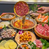 又吃到清 真火锅了❗️鲜切牛肉真的绝了！