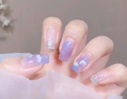 -爱美睫美甲会馆