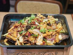 -干老庆贵州留一手烤鱼·地摊火锅(财经大学店)
