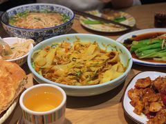 石河子凉皮-巴依兄弟西域美食(机场店)