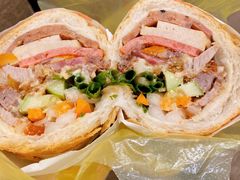 -Bánh Mì Huynh Hoa