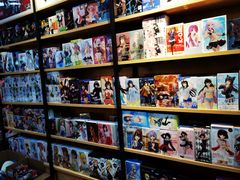 -七七漫品动漫店