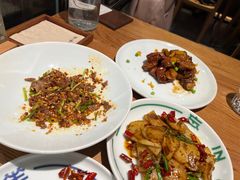 -一坐一忘云南菜(嘉里中心店)