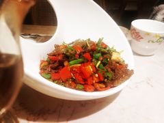 小炒黄牛肉-老头儿油爆虾·1987杭州烟火味(湖滨银泰in77D区店)