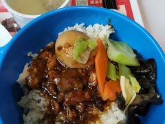 卤肉饭-蒙特利亲子乐园
