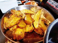 原味炸鸡和酱油鸡双拼-MI WU FACTORY米屋美食工厂餐厅(绿地店)