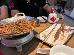 -俭寨大盘鸡·手抓肉·烧烤新疆菜(乌苏路店)