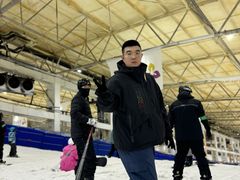 -乔波室内滑雪场