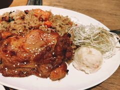 海鲜炒饭配香蒜烤鸡-玛格萝妮比萨屋(四平店)