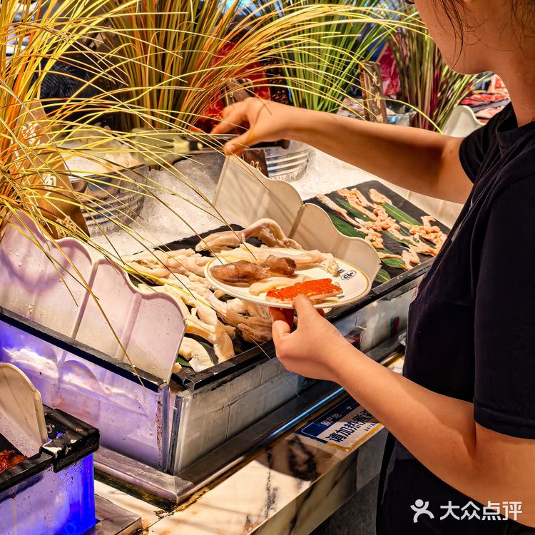 亚顶鲜真有你的!从进门开始嘴没停过……🥲🥲