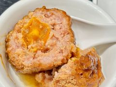 鸭蛋黄狮子头-梅飞酒家(桑园路店)