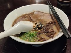 黑蒜|黑丸豚骨拉面-一豚轩·烧鸟·豚骨拉面(五四路店)