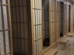 -碧中海汤泉汗蒸酒店