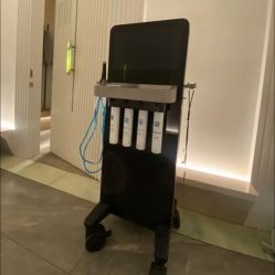 -AURAS璈然科技护肤中心