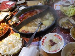 -赵美丽·重庆社区火锅·直营店(火车东站·中豪国际店)