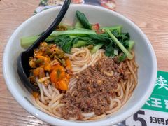 -蒙自源米线大王(东站店)