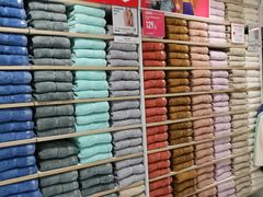 -优衣库(上海正大广场店)