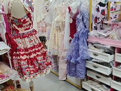 -甜镜物语 LOLITA·汉服·JK制服三坑生活馆(滨江道店)