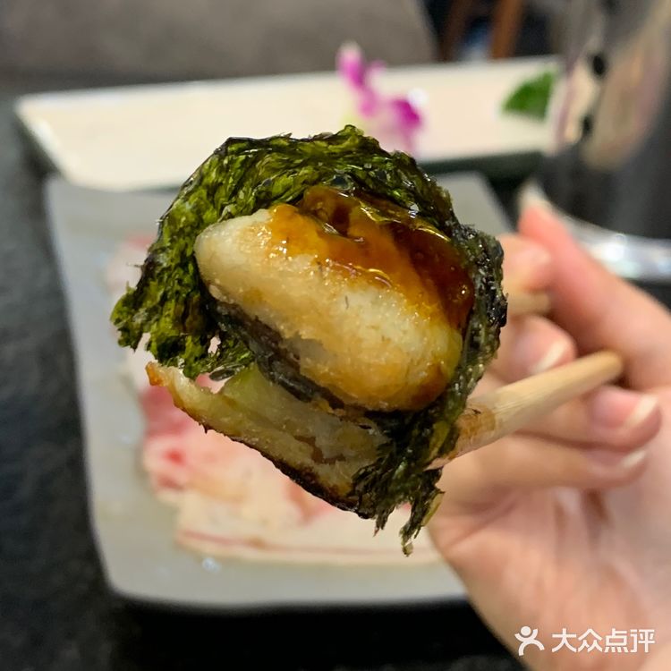 天了噜，这盘鳗鱼上桌神经还会动