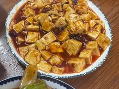 -胡子饮食店