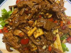 -黄泥岗·地道湖北菜(奥特莱斯店)