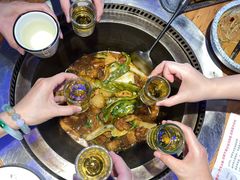 -山河屯铁锅炖·非遗东北菜(南山店)