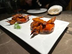 脆皮乳鸽-新荣记(BFC外滩金融中心店)