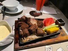 -穹六人间 people 6(岳阳路店)