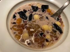 娟姗奶大满贯-RUXU入续鸳鸯糖水铺(万菱汇店)
