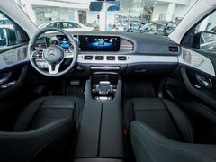 -宁波之星奔驰4S店(海曙店)