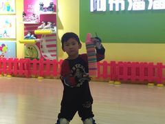 -阿布溜溜(同曦假日百货店)