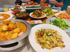 -老周家酱卤猪蹄私房菜(克拉玛依西街店)