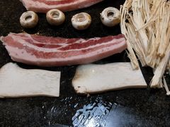 -小黑猪石板烤肉(皇冠花园店)