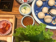 生菜拼盘-黑牛の店·和牛烧肉(大悦城店)