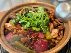 -胡须佬鸡煲四季火锅店(石厦西村直营店)