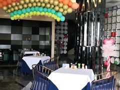 -马克西姆俄罗斯餐厅(通亚街店)