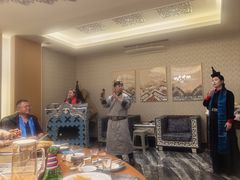 -哈啾嗨·新概念蒙餐(红星新城店)