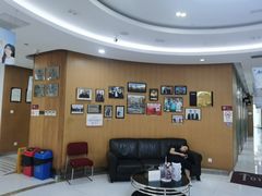 -雅悦齿科(顾村公园店)