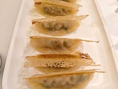 -品海楼·大连海胆锅贴馆(东港店)