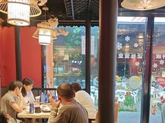 -老街烧烤大排档·地道湖北菜·龙虾馆(汉口火车站店)