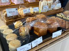 -顶东面包花园·生日蛋糕(世博店)