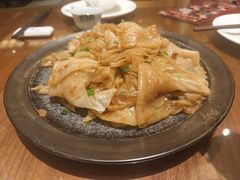 -龙悦湾酒家·八阵鱼生·渔人码头店