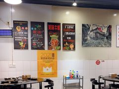 大堂-鸿顺老铁锅美蛙鱼府(解放碑店)