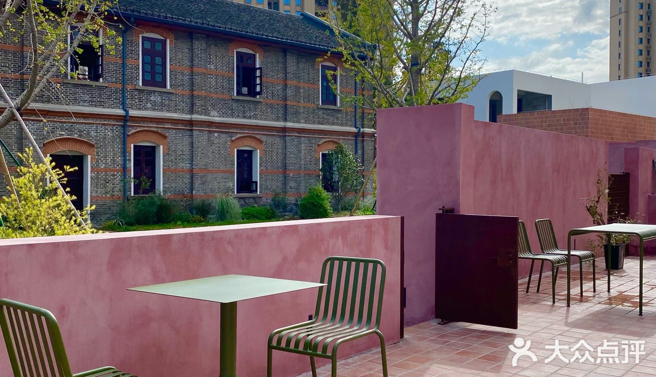 宁波探店✔️独栋小洋房里的粉色咖啡屋Chillin' Park