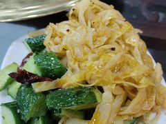 -牛一嘴·兰州牛肉面·大盘鸡(财富中心店)