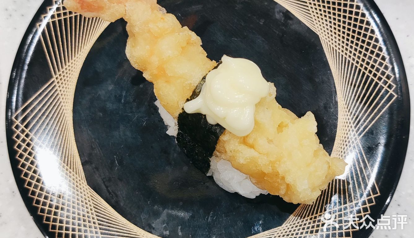 尖沙咀地铁站B2出口的争鲜回转寿司体验