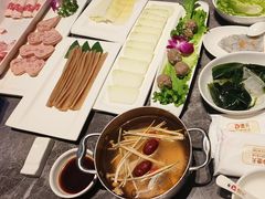 -德天肥牛海鲜火锅(城西银泰店)