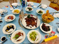 -山明水秀大饭店