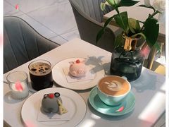 -Fridi Patisserie Cafe