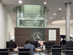 -杭州中升之星奔驰4S店(滨江店)